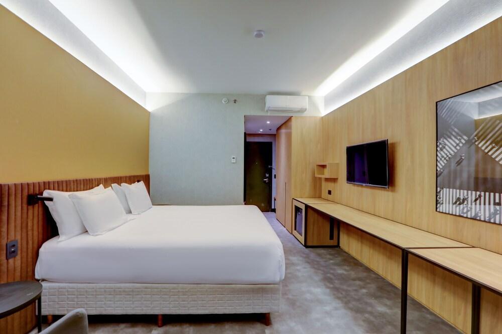Hilton Garden Inn Reboucas Sao Paulo Bagian luar foto